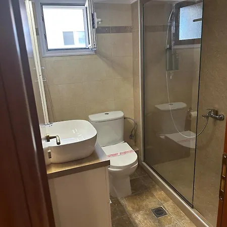 Luxurious Apartment, Less Than 60 M From The Sea! Apartamento Peraía